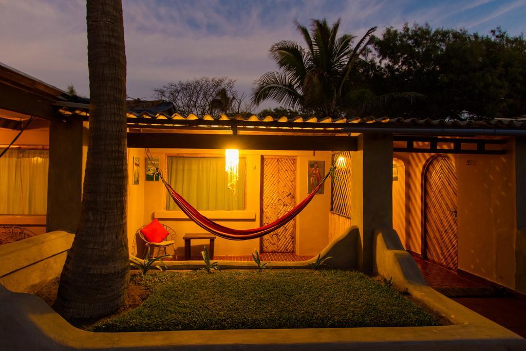 Punta Ballenas Mancora Lodge Exterior photo